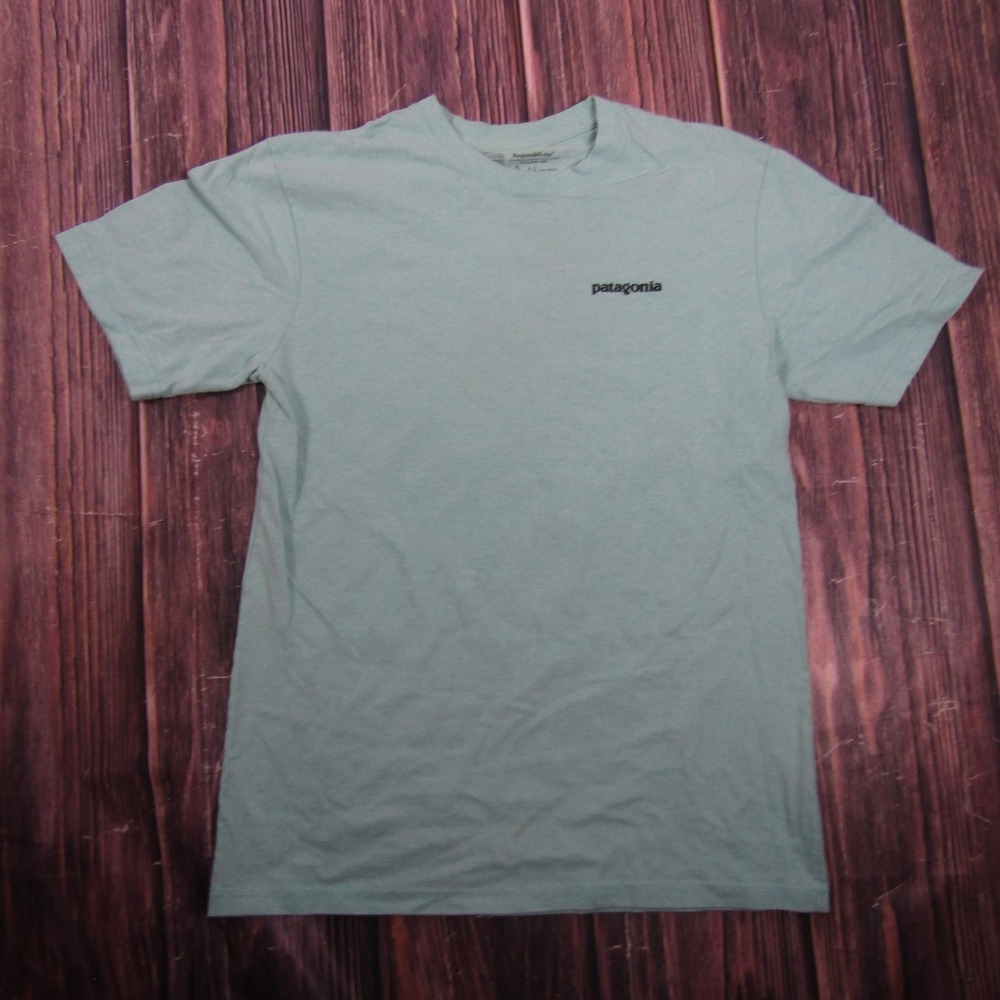 Patagonia Fitz Roy Trout Fish Logo Shirt Mens Small Green Outdoor Graphic Tee